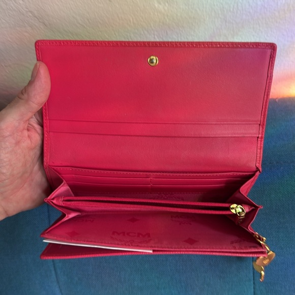 MCM trifold continental leather Princess wallet main image 8